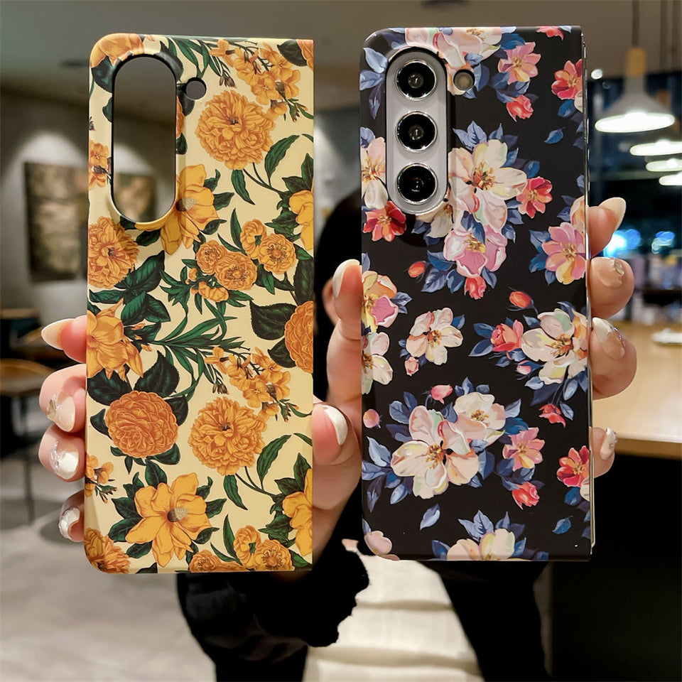 Samsuns Galaxy Z Fold 5 Ultra Thin Floral Hard Shell Case Cover