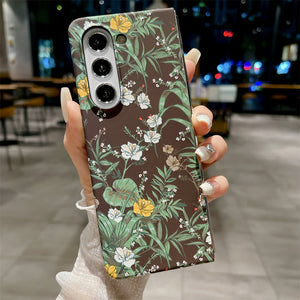 Samsuns Galaxy Z Fold 5 Ultra Thin Floral Hard Shell Case Cover