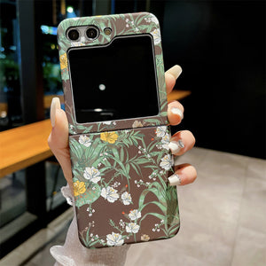 Samsuns Galaxy Z Flip 5 Ultra Thin Floral Hard Shell Case Cover